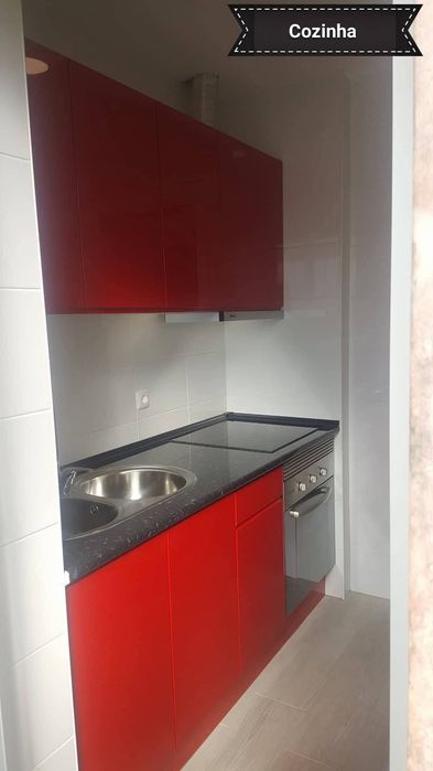 T1 central remodelado semi equipado rua Morais Soares