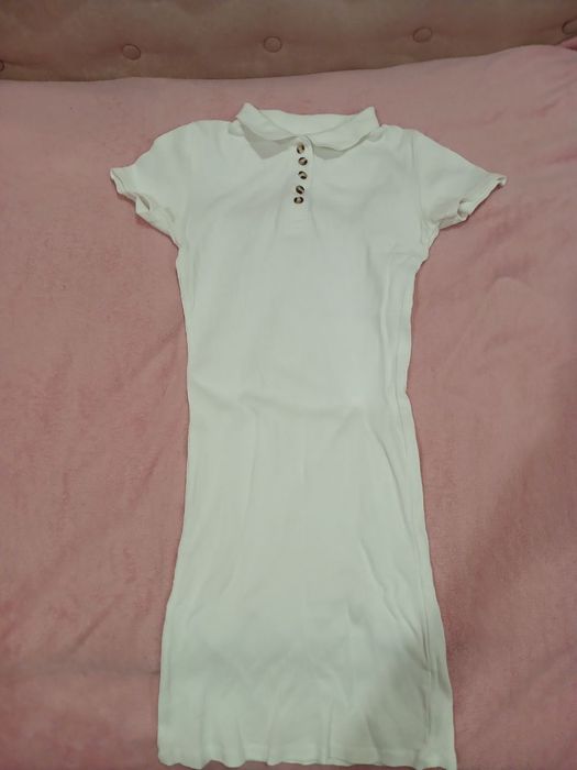 Коротка сукня з ґудзиками