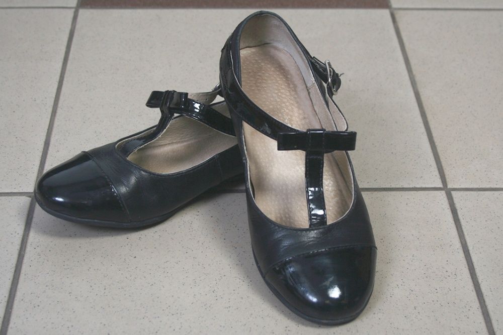 Школьные туфли ТМ Lapsi, размер 34