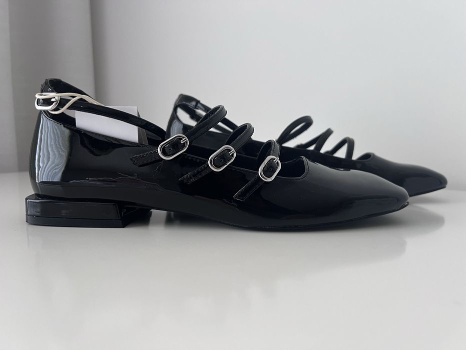 Sabrinas tiras fivelas