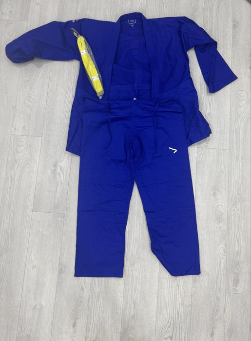 Кимоно для дзюдо Ippon Gear Basic 2
