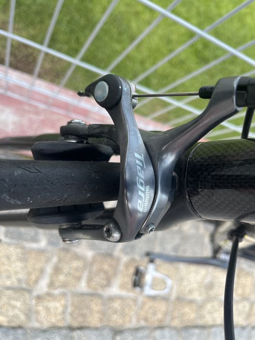 Bicicleta corrida focus full carbono