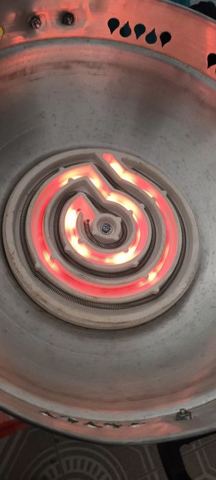 Panela elétrica vintage para manter a comida quente