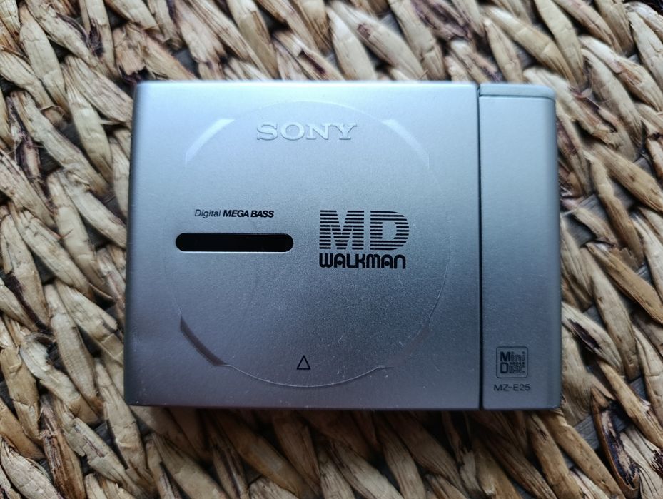 odtwarzacz MD  Made in Japan