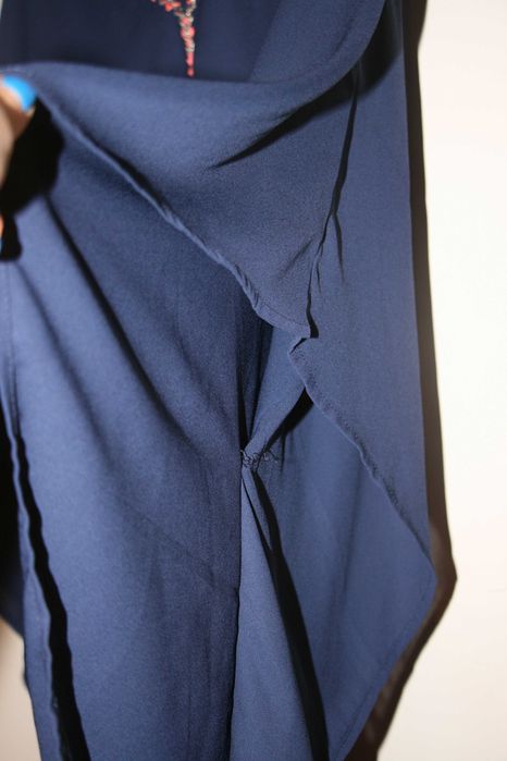 Blusa Azul Escura Boho