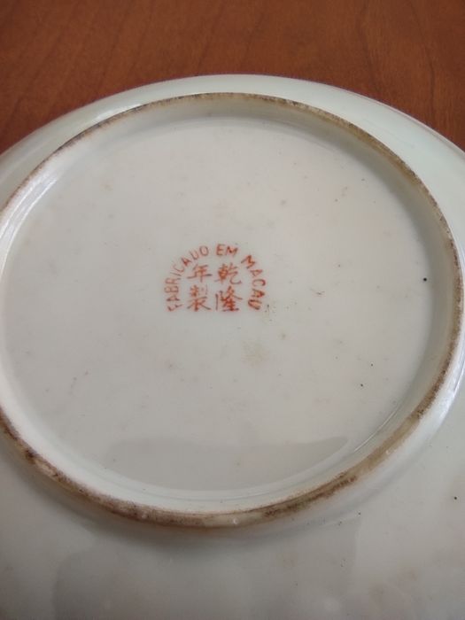 Chávena de porcelana feito em Macau