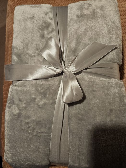 Nowy koc szary Veroa (Agata Meble)