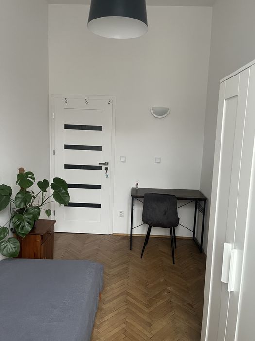 Pokój centrum 4 osoby w mieszkaniu - Widok 2