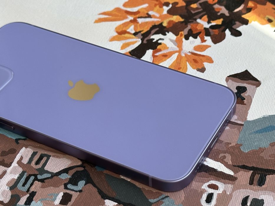Iphone 12 Purple