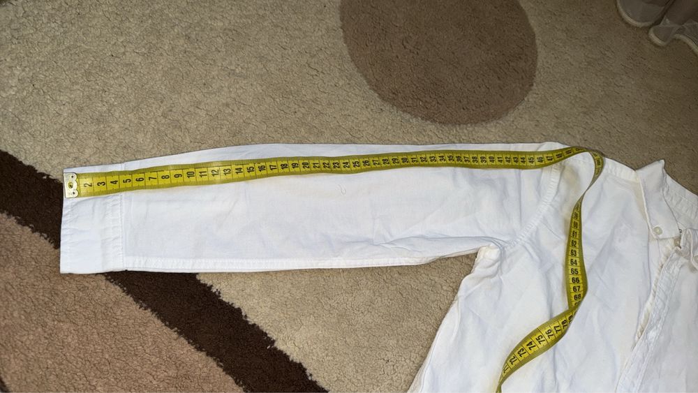 Біла сорочка для хлопчика, розмір 134. Нова.