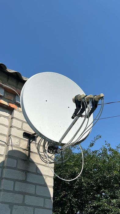 Кольоровий телевізор Rainford