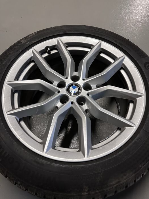Felgi BMW X5 G05 R19 + opony zimowe Continental