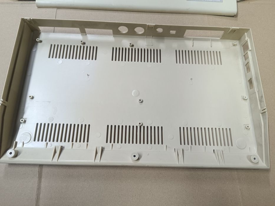 Obudowa Commodore c64