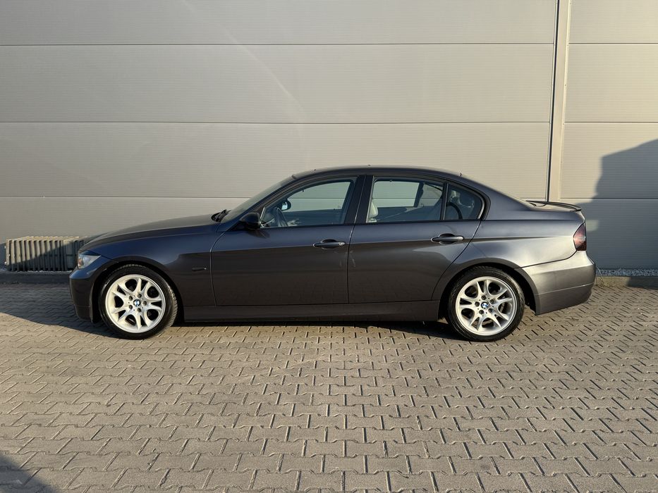 BMW E90 320i N46 automat