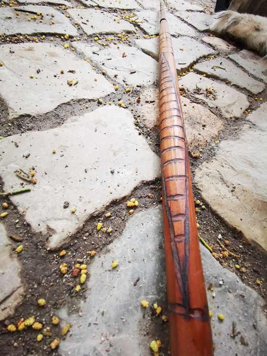 Lança decorativa totalmente feita à mão