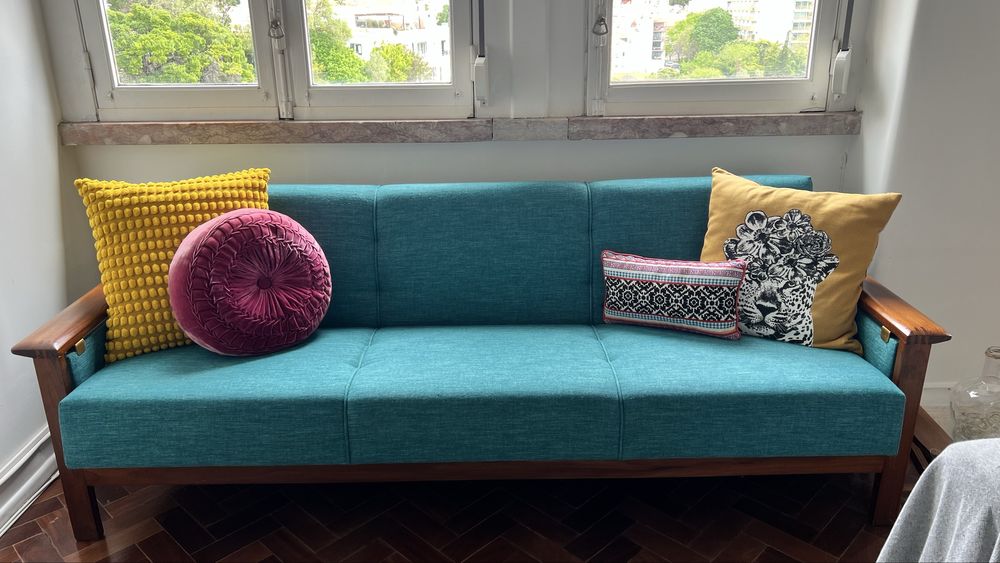 Sofá-Cama OLAIO Mid-Century – Totalmente Restaurado (Design Anos 60)