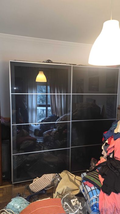 Armario IKEA 2 portas COMO NOVO