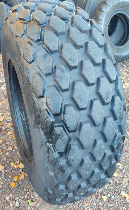 Opona Galaxy Diamond Tread R-3 16.9 R24 16.9-24