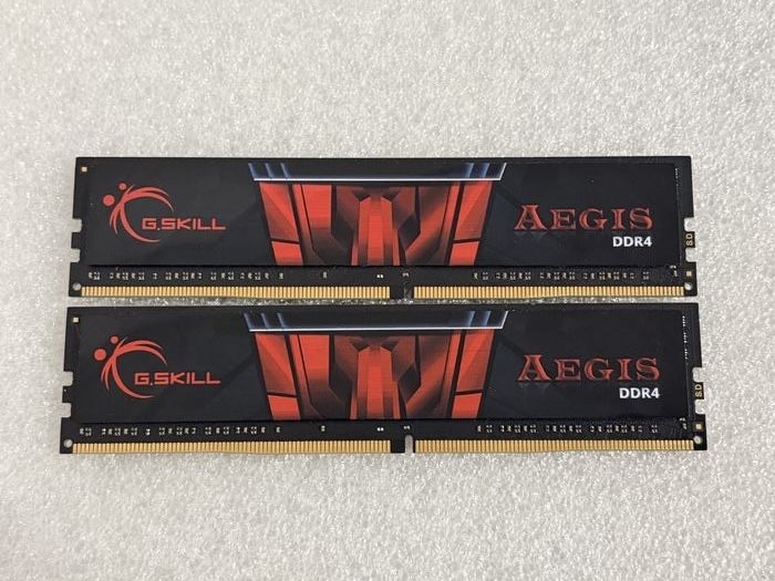 G.SKILL Aegis F4-2666C19D-16GIS (DDR4 DIMM 2 x 8 GB 2666 MHz CL19)