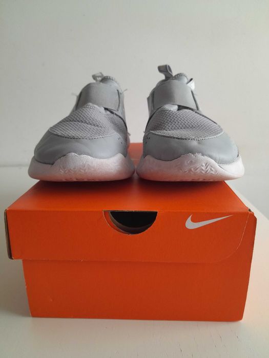 Nike buty sportowe dla dzieci NIKE FLEX RUNNER 3 szary FN1294-001 r 38