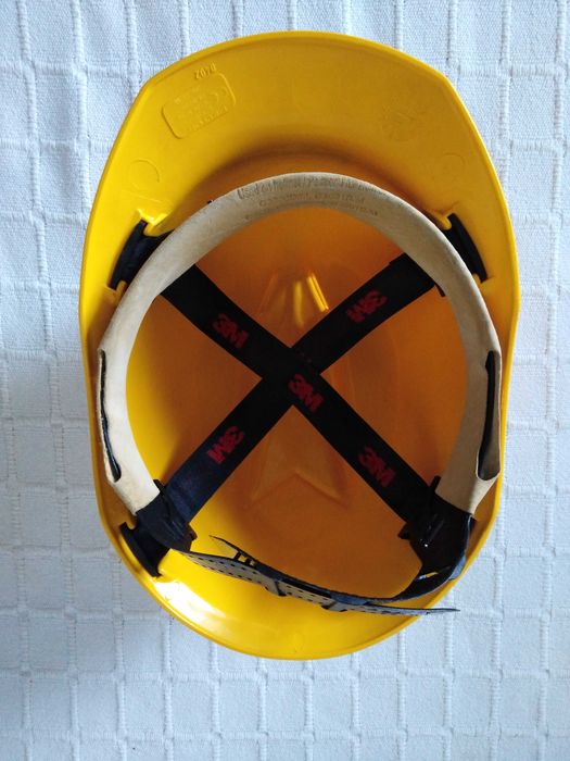 Capacete de Proteção e Coletes Reflector Portucel