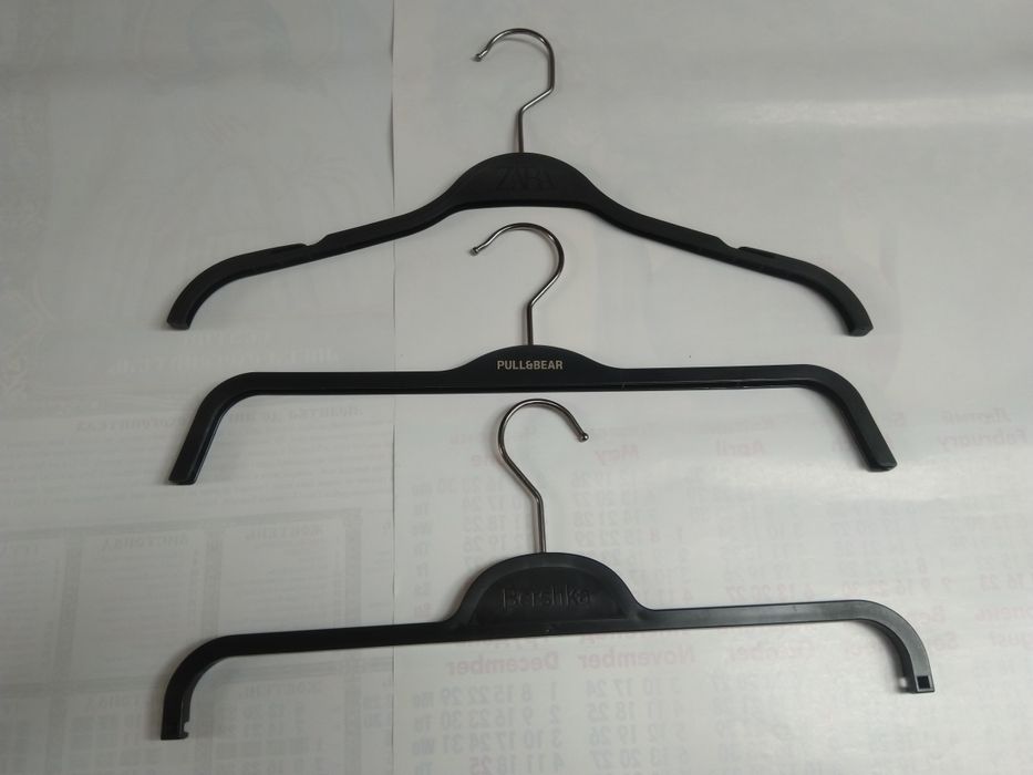 Продам вешалки и тремпеля для магазинов одежды