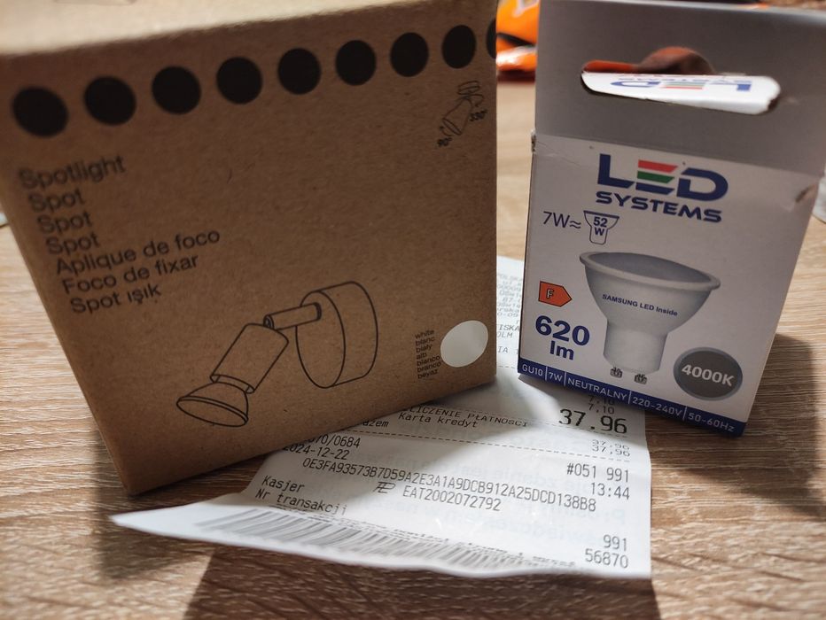 Spotlight / lampka biała metalowa plus żarówka Nowe z paragonem.