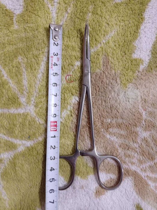 новый медицинский зажим ножницы