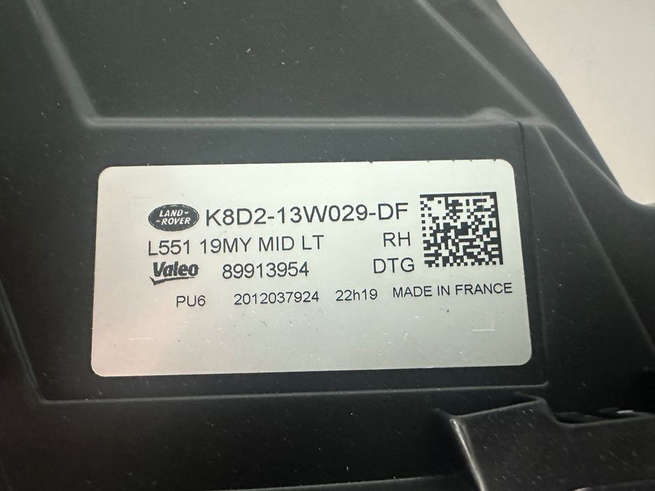 Land Rover Evoque II L551 UK LED MID Lampa Prawa Reflektor Prawy