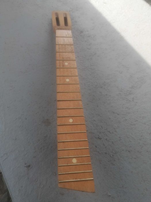 Гитара часть для нее