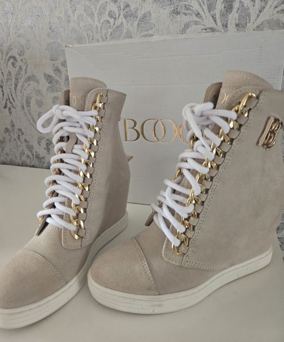 Sneakersy Booci zamsz