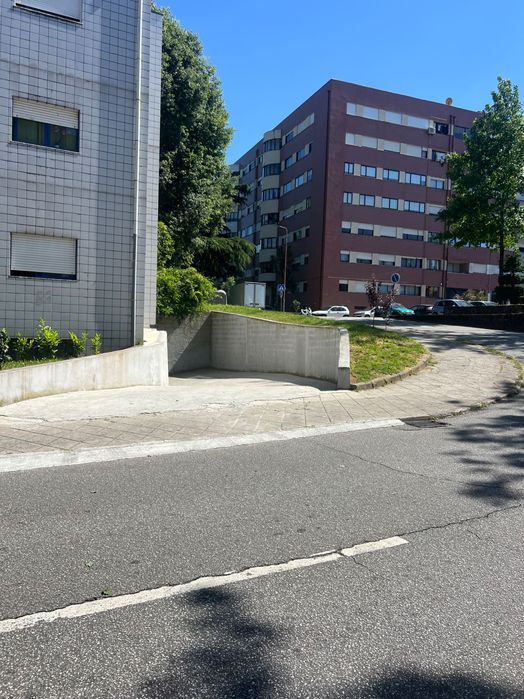 Vendo garagem rua Álvaro Carneiro