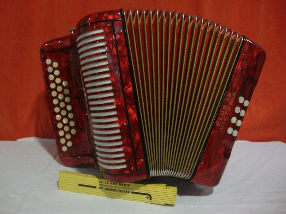 Hohner Club IIb Victoria 2 voz