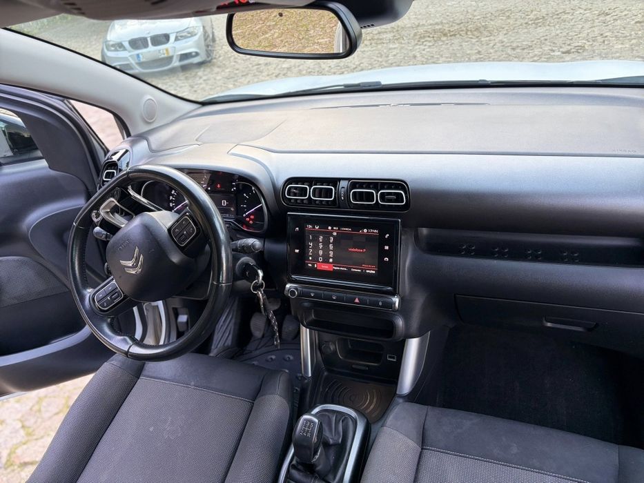 Citroen C3 Aircross 1.2 PureTech  

Viatura de Outubro