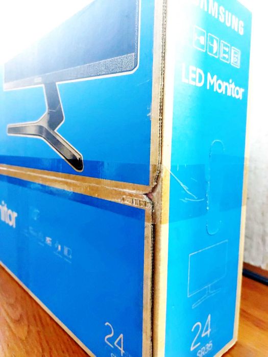 Монітор Samsung IPS повний комплект