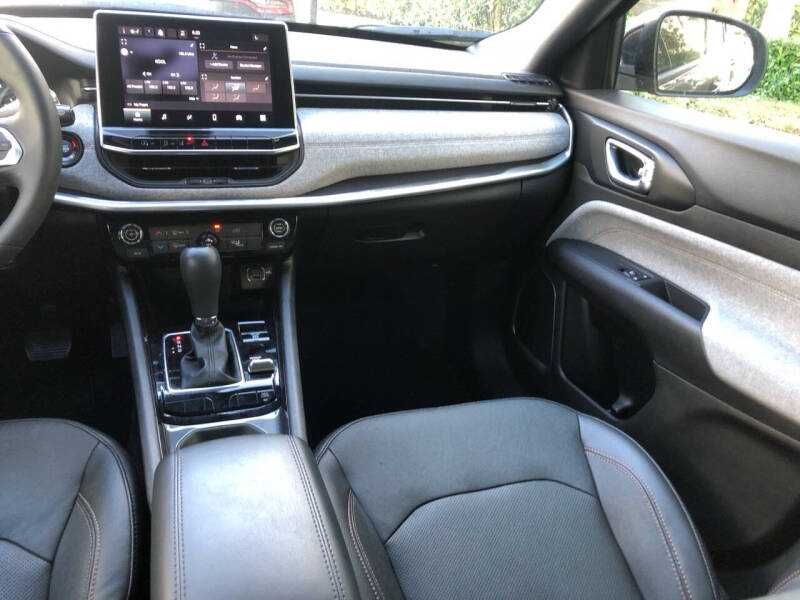 2023 Jeep Compass Latitude Lux