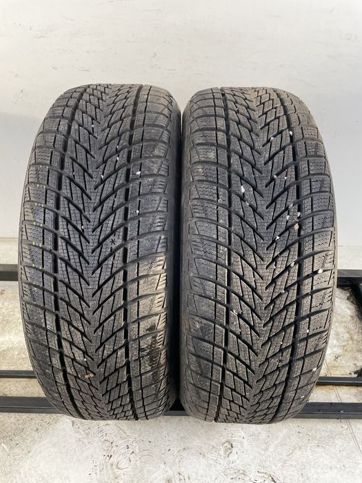 205/55R16 94H Goodyear UltraGrip Performance 3