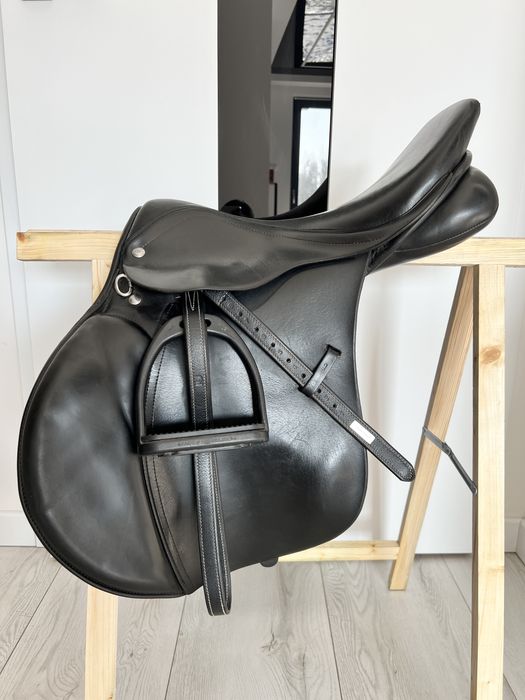 Siodło 17,5 M Daw Mag wszechstronne Oskar 17,5/32