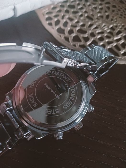 Zegarek damski Michael Kors na grubszy  nadgarstek