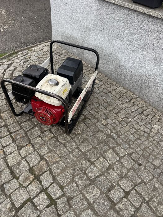 Agregat prądotwórczy Fogo FH 7220S ze spawarką