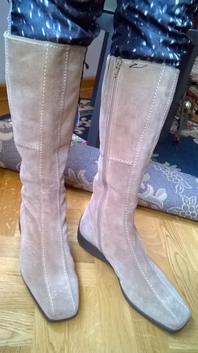 Nowe skórzane kozaki rozm 44