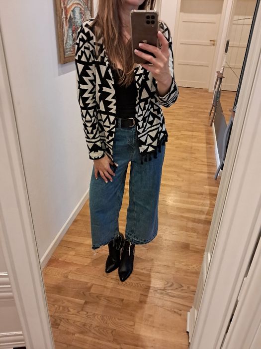 Sweter Zara z frędzlami etno