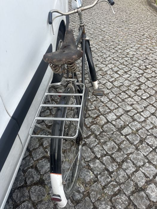 Bicicleta pasteleira antiga
