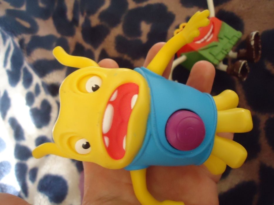 игрушка с магдональса