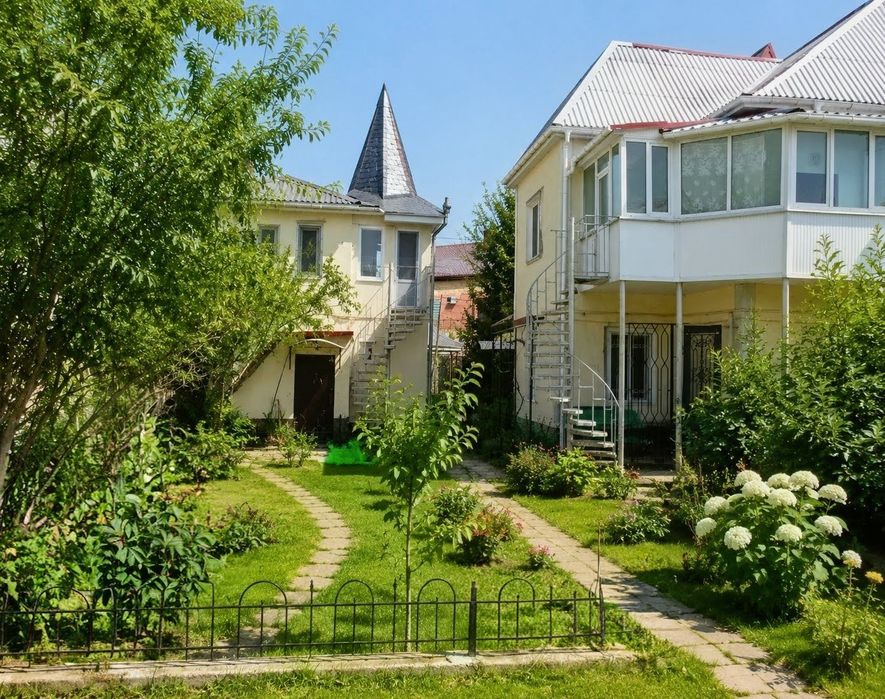 Двухэтажный дом в Царском Селе на участке 10 соток!