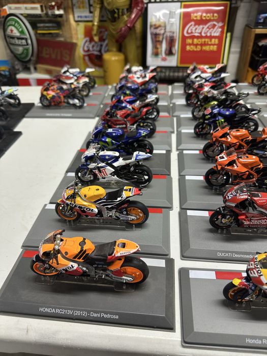 Motos escala 1.18
