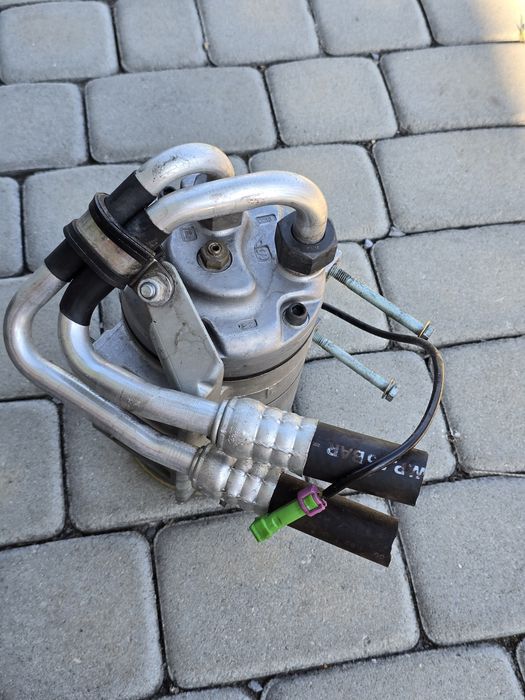 Sprężarka klimatyzacji Audi A4 B5 2000 Rok 1.8B V5 Przebieg 58 tyś km ZEXEL NR 968J 698505