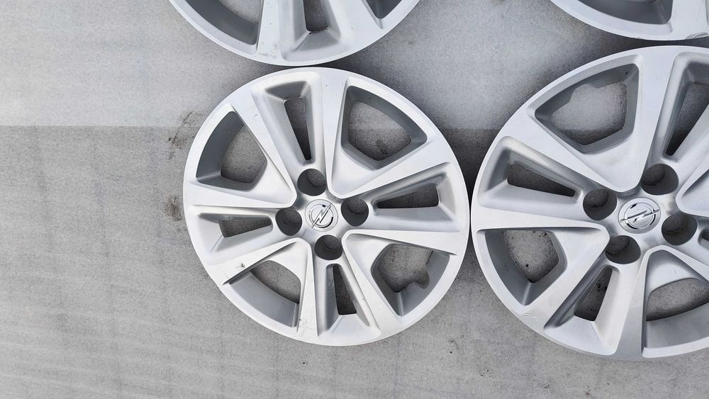 Oryginalne kołpaki 15 Opel Struktura MB