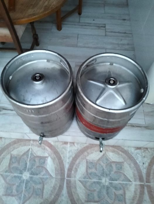 Pipas de vinho de 50 Litros.