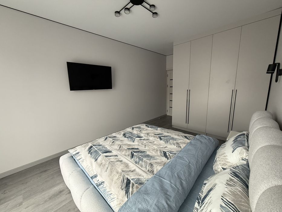 Чорновола. Панорама Де Люкс. Озеро